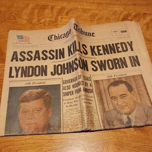 November 23, 1963 Chicago Tribune Assassin Kills Kennedy Edition